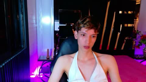 stefany piink online show from 30, 3, 2026