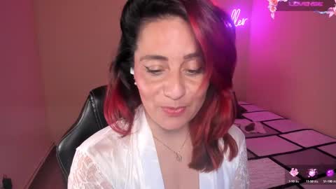 Snapshot of stefanyhotmilf chatting on 24, 2, 2025 stefany online show from 24, 2, 2025