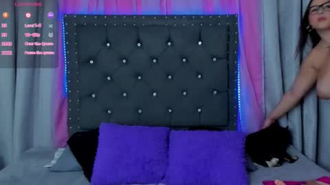 steff_olsen online show from 5, 12, 2025