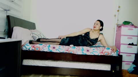 Snapshot of stefi_alizon chatting on 4, 12, 2024 Zuly online show from 4, 12, 2024