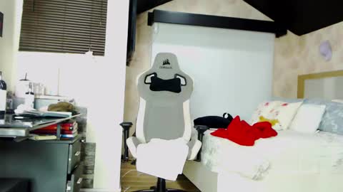 Snapshot of stefi_alizon chatting on 25, 2, 2025 Zuly online show from 25, 2, 2025