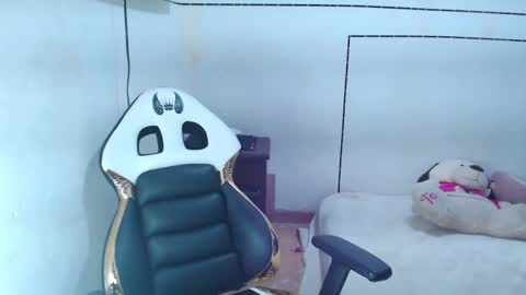 StefiAlizon online show from 6, 11, 2025