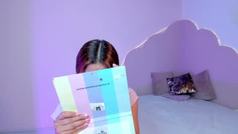 stefie online show from 2, 1, 2025