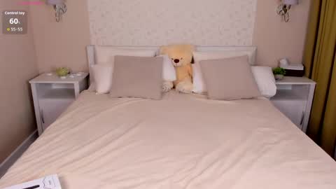 Snapshot of stella_leee chatting on 26, 4, 2026 Stella Leee online show from 26, 4, 2026