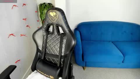 Snapshot of stella_leee chatting on 3, 5, 2026 Stella Leee online show from 3, 5, 2026