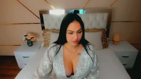 Stella Nelson online show from 7, 10, 2025