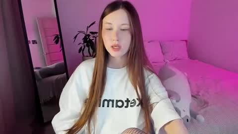 stella_sunny online show from 28, 2, 2025