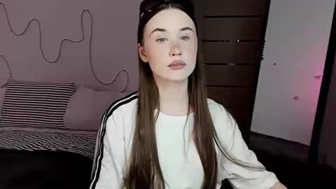 stella_sunny online show from 10, 1, 2026