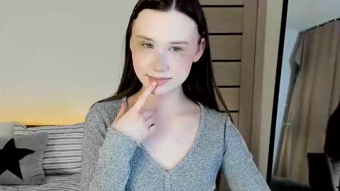 stella_sunny online show from 12, 3, 2026