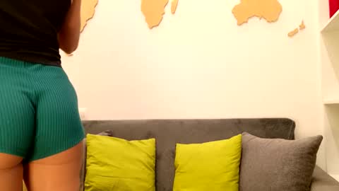 Snapshot of stellaadler chatting on 12, 11, 2025 stella online show from 12, 11, 2025