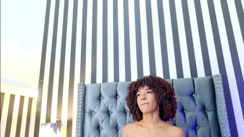 Snapshot of stellaciel_ chatting on 22, 11, 2025 S T E L L A online show from 22, 11, 2025