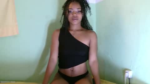 Snapshot of stellah2555 chatting on 19, 4, 2026 stellah2555 online show from 19, 4, 2026