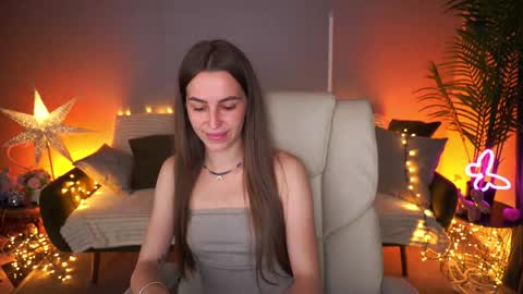 stellahoneywell online show from 4, 6, 2026