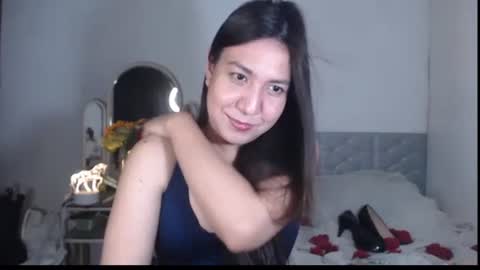 Snapshot of stellahugets chatting on 5, 10, 2025 Stella online show from 5, 10, 2025