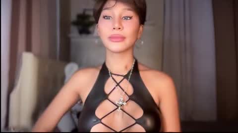 Snapshot of stellamckinley chatting on 5, 7, 2026 GODDESS STELLA online show from 5, 7, 2026