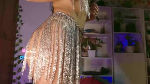 Snapshot of stellart_ chatting on 22, 11, 2025 stellart_ online show from 22, 11, 2025