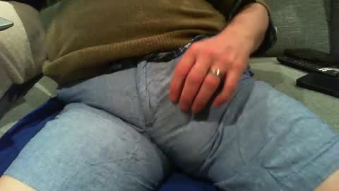 marriedsecretcrotchwatcher online show from 20, 2, 2026