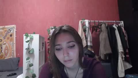 Stephanie 3 online show from 10, 10, 2025