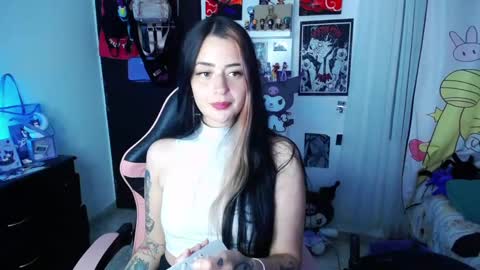 Snapshot of stephani_rousso chatting on 7, 3, 2025 joha cosmo online show from 7, 3, 2025