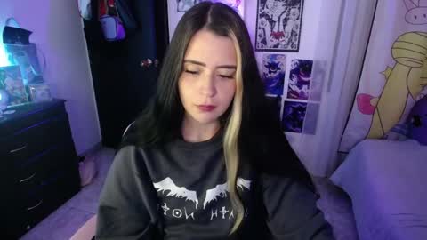 Snapshot of stephani_rousso chatting on 9, 9, 2025 joha cosmo online show from 9, 9, 2025