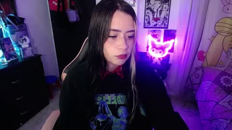 Snapshot of stephani_rousso chatting on 12, 10, 2025 joha cosmo online show from 12, 10, 2025