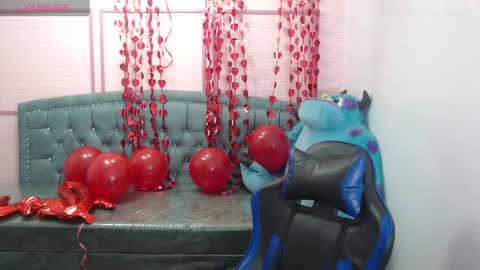 Stephania online show from 15, 2, 2025