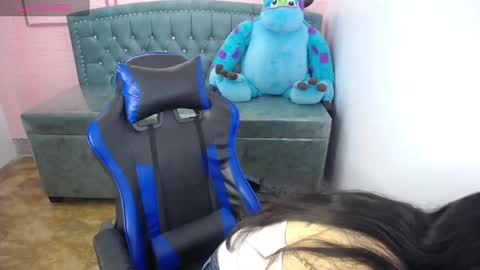 Stephania online show from 24, 2, 2025