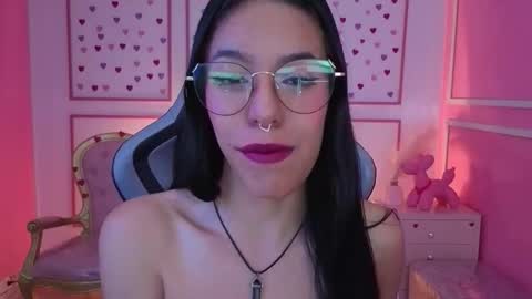 Stephania online show from 8, 10, 2025