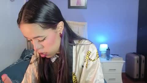 Stephania online show from 31, 3, 2026