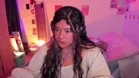 Snapshot of stephanifox chatting on 5, 2, 2025 Stephanie online show from 5, 2, 2025