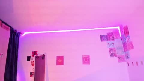 Snapshot of stephanifox chatting on 6, 2, 2025 Stephanie online show from 6, 2, 2025