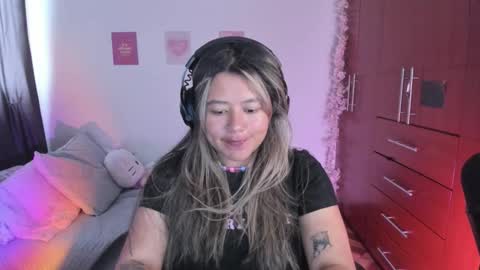 Snapshot of stephanifox chatting on 21, 9, 2025 Stephanie online show from 21, 9, 2025