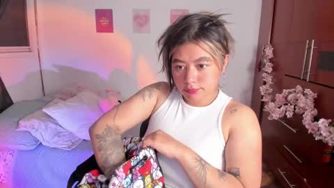 Snapshot of stephanifox chatting on 2, 10, 2025 Stephanie online show from 2, 10, 2025