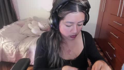 Snapshot of stephanifox chatting on 14, 12, 2025 Stephanie online show from 14, 12, 2025