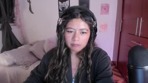 Stephanie  online show from 18, 12, 2025