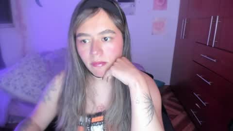 Stephanie  online show from 25, 3, 2026