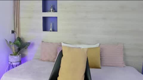 Snapshot of stephanni_ chatting on 19, 9, 2025 Nataly online show from 19, 9, 2025