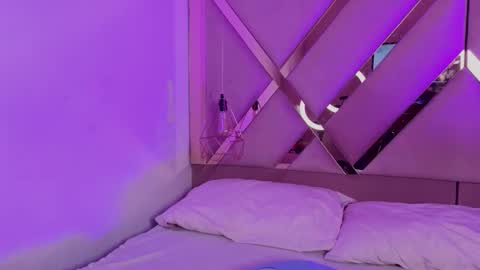 Snapshot of stephany_grand chatting on 10, 11, 2025 stephany_grand online show from 10, 11, 2025