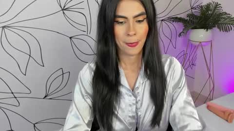 Snapshot of stephanya_ chatting on 17, 12, 2024 S T E P H A N Y A online show from 17, 12, 2024