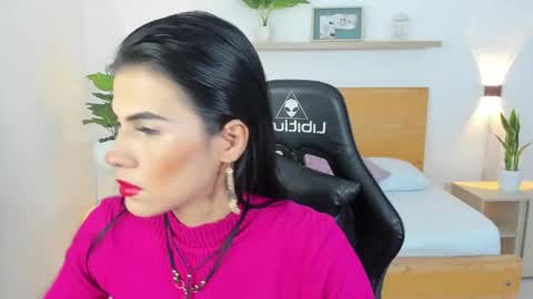 Snapshot of stephanya_ chatting on 4, 2, 2025 S T E P H A N Y A online show from 4, 2, 2025
