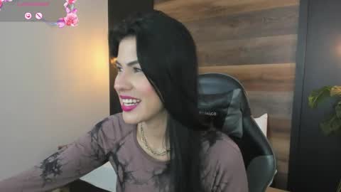 S T E P H A N Y A online show from 13, 4, 2026