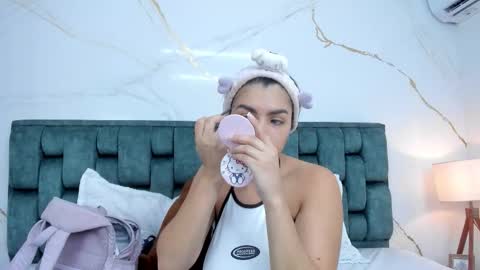 Snapshot of stephanysc chatting on 16, 11, 2025 Stefanny online show from 16, 11, 2025