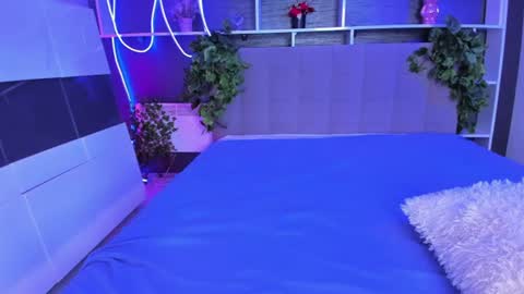 Snapshot of stephierousee chatting on 20, 7, 2026 Stephie online show from 20, 7, 2026
