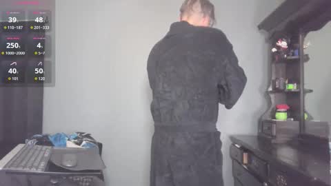 Im Yours online show from 2, 12, 2025