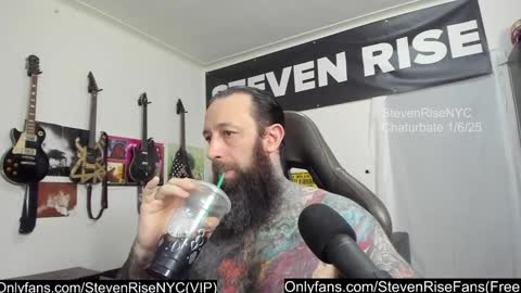 Snapshot of stevenrisenyc chatting on 6, 1, 2025 StevenRiseNYC online show from 6, 1, 2025