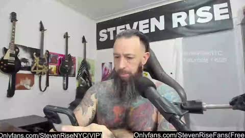 Snapshot of stevenrisenyc chatting on 7, 1, 2025 StevenRiseNYC online show from 7, 1, 2025