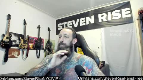 Snapshot of stevenrisenyc chatting on 9, 10, 2025 StevenRiseNYC online show from 9, 10, 2025
