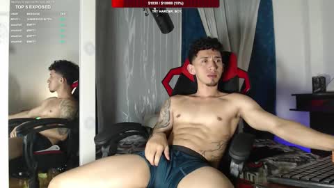 Snapshot of stevensex501 chatting on 14, 12, 2025 steven online show from 14, 12, 2025