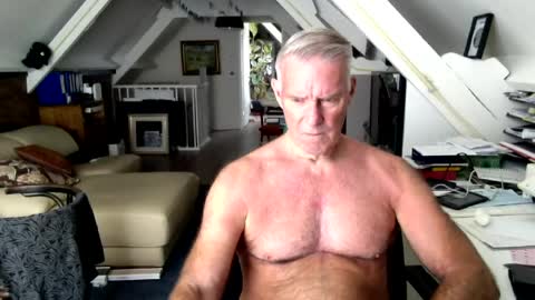 Snapshot of stevetwo chatting on 2, 7, 2026 stevetwo online show from 2, 7, 2026