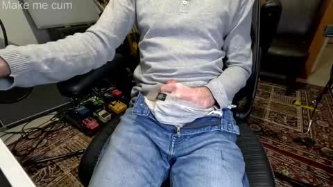 Snapshot of stevie_grey chatting on 17, 11, 2025 stevie_grey online show from 17, 11, 2025